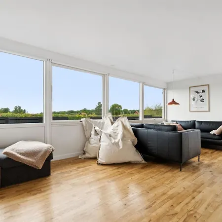 Simon - 1km From The Sea By Interhome